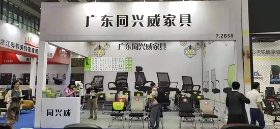 Space Saving Design Plastic Visitor Chair 